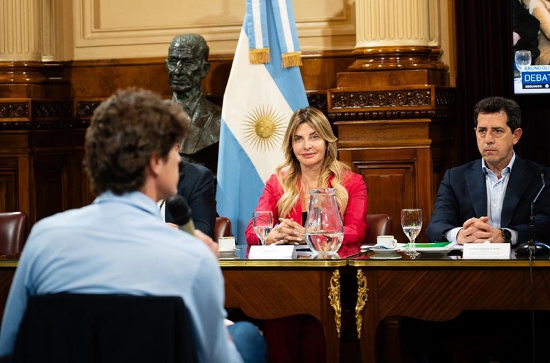 LA INTENDENTE SE SUMÓ AL PROYECTO DE LA UNIVERSIDAD PÚBLICA EN CAÑUELAS