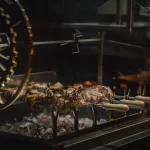 OTRO GRANDE INVIERTE EN CAÑUELAS: RODIZIO TRAE SUS CARNES Y SU SERVICIO DE ESPETO CORRIDO